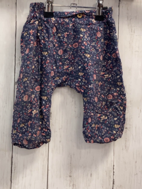 next  Hose  Gr. 68  blau Blumen 
