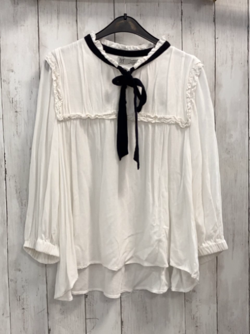 Zara  Bluse  Gr. 152  weiß Borte mit Lochstickerei schwarzes Schleifenband 