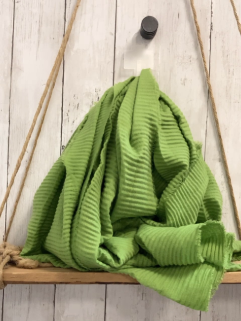 neu  Schultertuch grün 