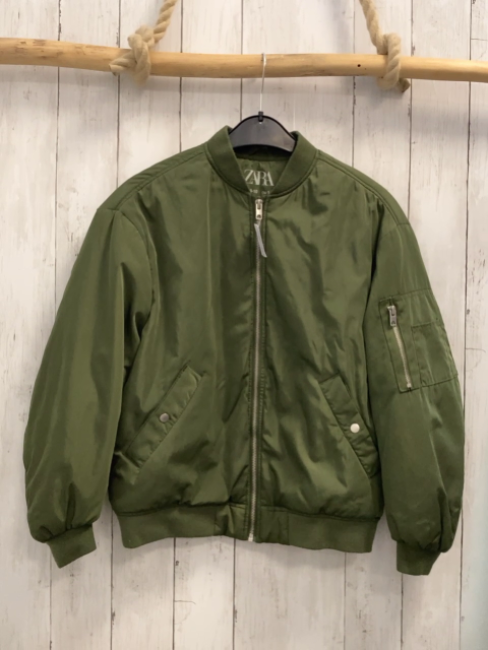 Zara  Jacke  Gr. 140  kiwi Strickbund 