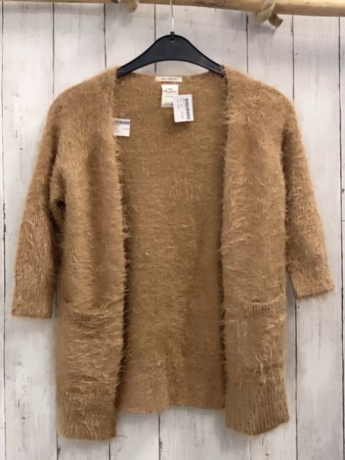 Zara  Strickjacke  Gr. 116  hellbraun flusig 