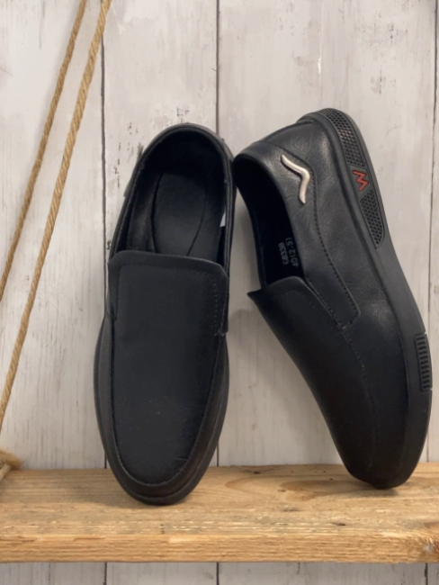   Schuhe  Gr. 40  schwarz 