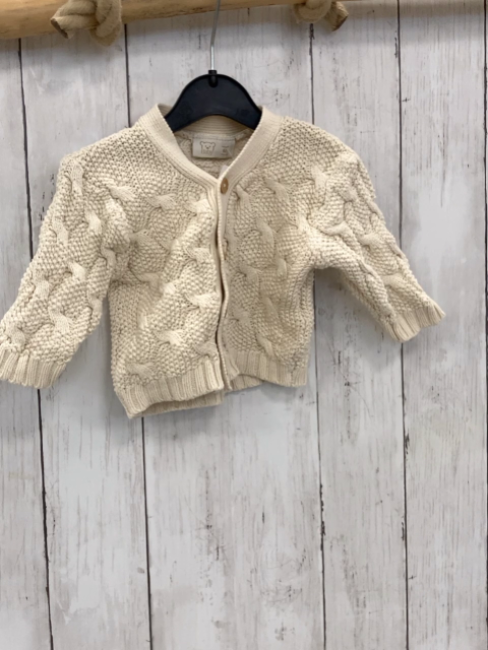   Strickjacke  Gr. 62  beige Zöpfe 