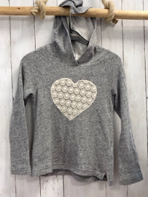 H&M Pullover Gr. 122  grau Strick Herz