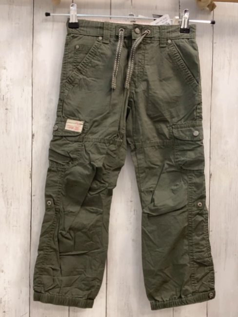 neu H&M Hose Gr. 116  oliv Kordel NP 14,95€