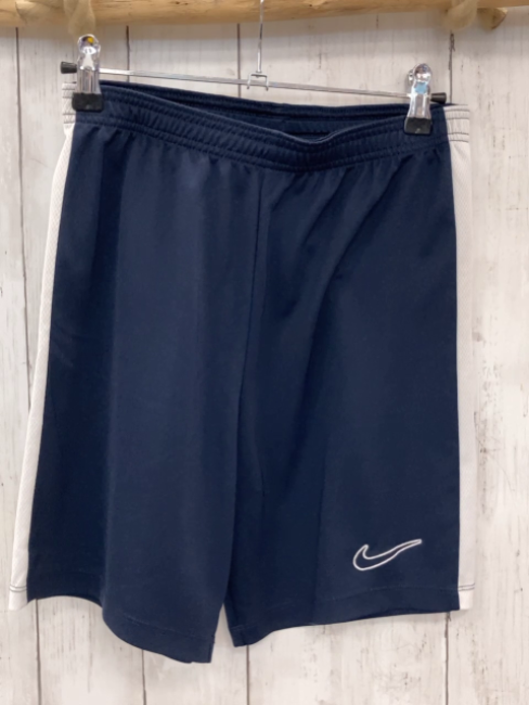 Nike Sporthorts Gr. 146  blau weißer Streifen an der Seite