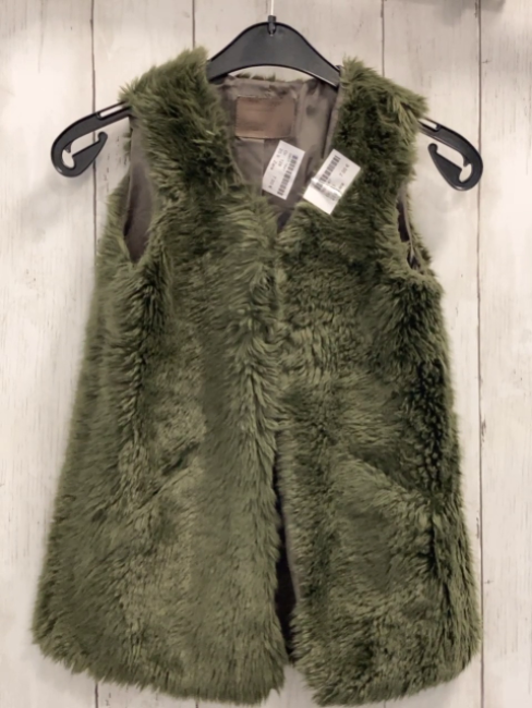 Zara  Weste  Gr. 128  grün Fell 