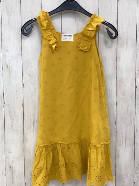  Kleid Gr. 122  senf Lochmuster