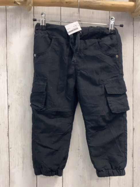  Hose  Gr. 92  schwarz aufgesetzte Taschen gefüttert 