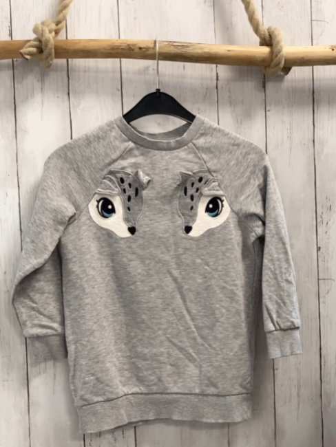 H&M  Pullover  Gr. 116  hellgrau Rehköpfe 