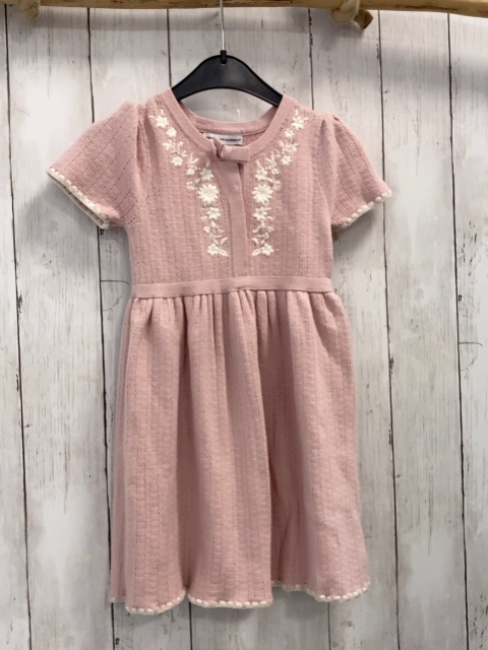 Cupcakes & Cashmere  Kleid  Gr. 104  rosa Strick Lochmuster weiße Stickerei 