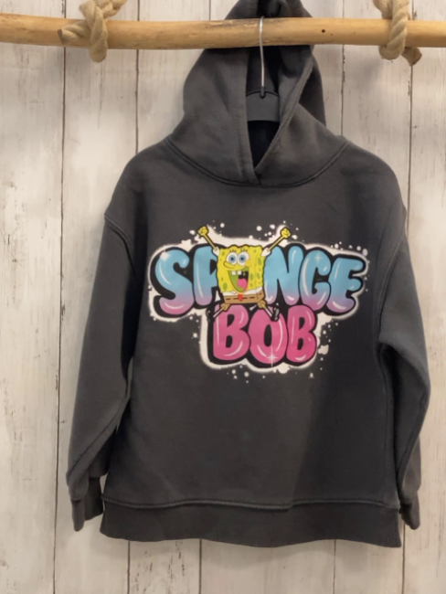 Zara  Pullover  Gr. 128  grau Kapuze Spongebob 