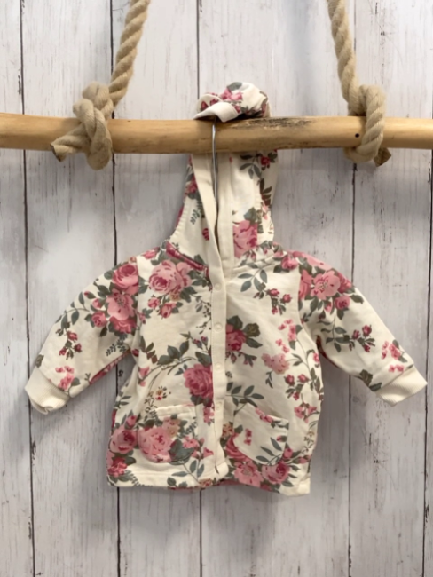Next  Sweatjacke  Gr. 62  beige Blumen Kapuze 