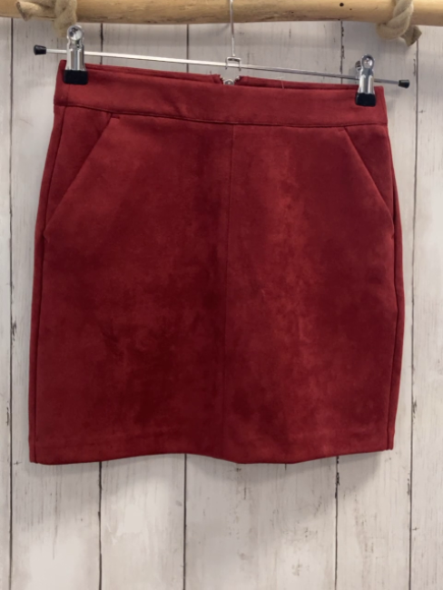 Vero Moda  Rock Gr. 152  rot Velourslederoptik 