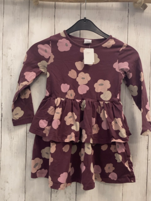   Kleid  Gr. 104  brombeere Blumen 