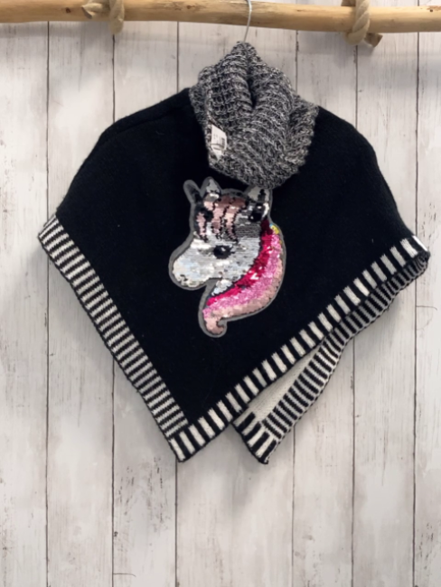   Poncho  Gr. 116  schwarz Strick schwarz grau melierter Kragen Pailetteneinhorn 