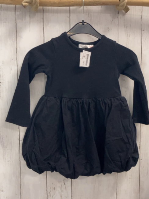 Zara  Kleid  Gr. 98  schwarz geripptes Oberteil Ballonrock 