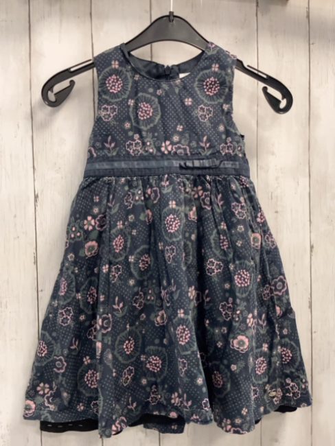 S´ Oliver  Kleid  Gr. 104  grau kiwi Punkte + rosa kiwi Blumen 