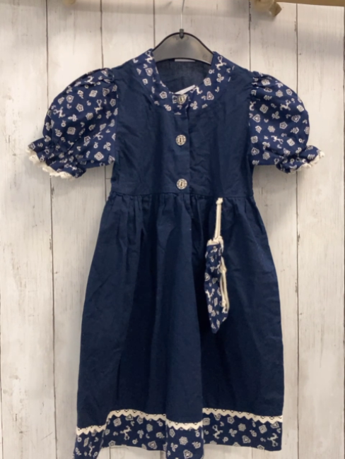 St. Peter Trachten  Kleid  Gr. 104  blau hellgrauer Druck mit Portemonnaie 