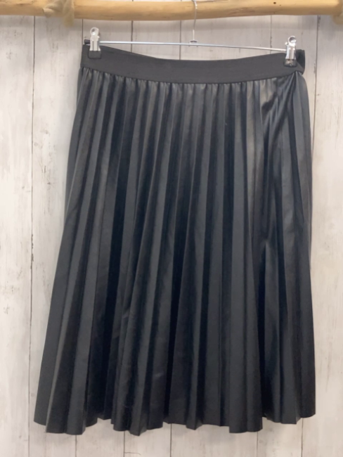 Darling Harbour Rock Gr. 40  schwarz Lederimitat Falten