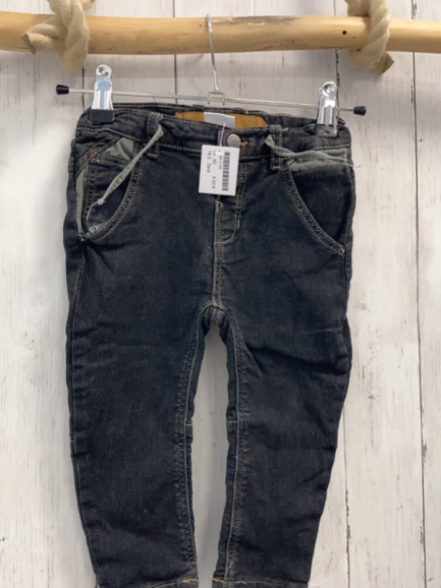 Zara  Hose  Gr. 92  grau Jeans gefüttert 