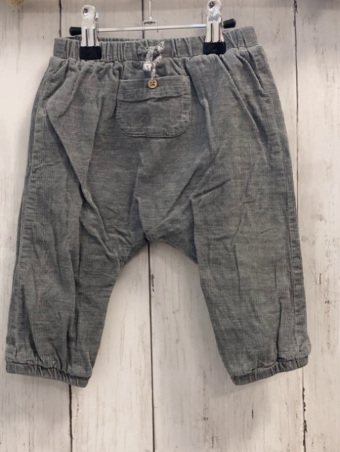 Zara  Hose  Gr. 74  grau Kord gefüttert Gummizugbund 
