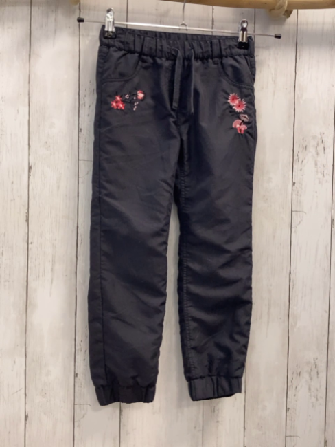  Hose Gr. 122  grau gefüttert Blumen Kordel