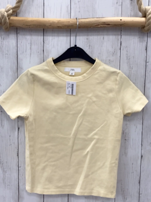 Zara  T-Shirt  Gr. 140  gelb 