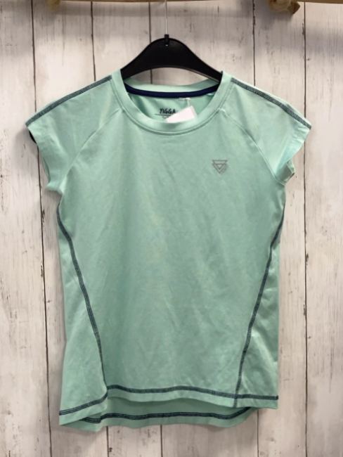   Sportshirt  Gr. 140  mint blaue Nähte 