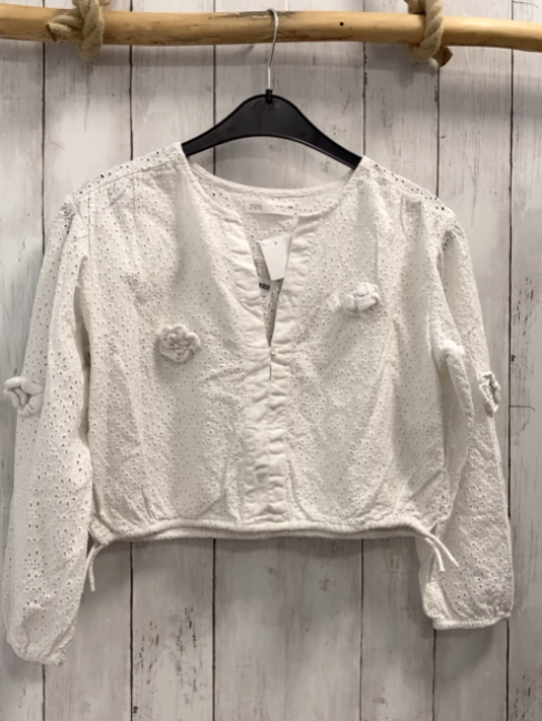 Zara  Bluse  Gr. 140  weiß Lochstickerei 