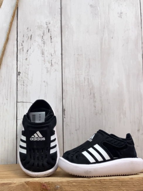 Adidas  Halbsandalen  Gr. 19  schwarz weiße Streifen + Sohle 