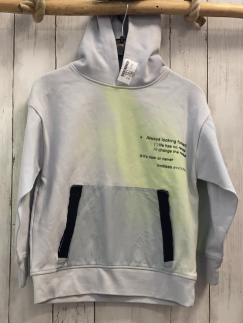 Zara  Pullover  Gr. 122  hellgrau gelb gemustert Bauchtasche mit schwarzerm Rand 