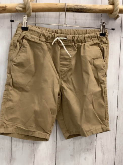 Next  Shorts  Gr. 146  sand Gummizugbund mit Kordel 