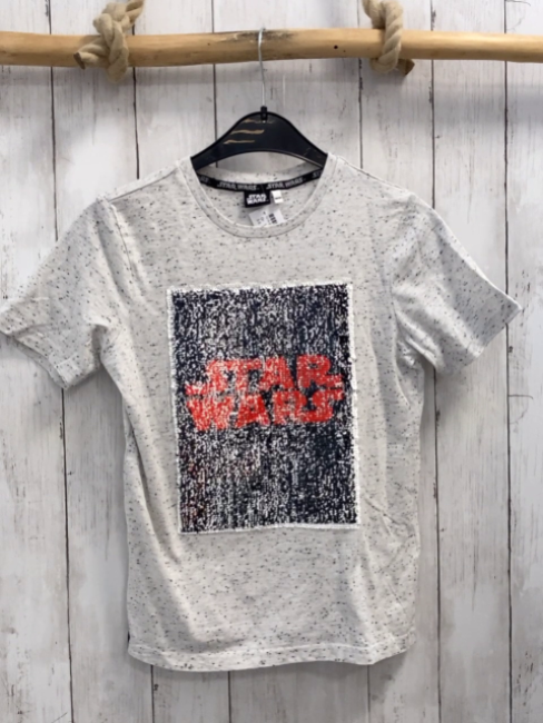  T-Shirt  Gr. 146/152  hellgrau graue Punkte Pailettenbild Star Wars 