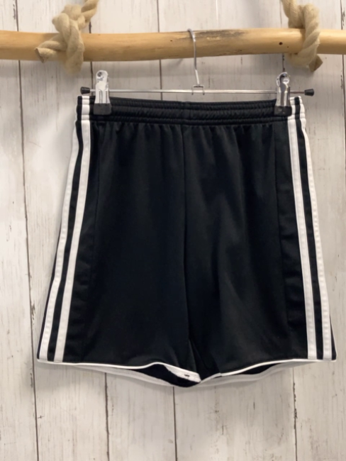 Adidas  Sportshorts  Gr. 134  schwarz weiße Seitnstreifen