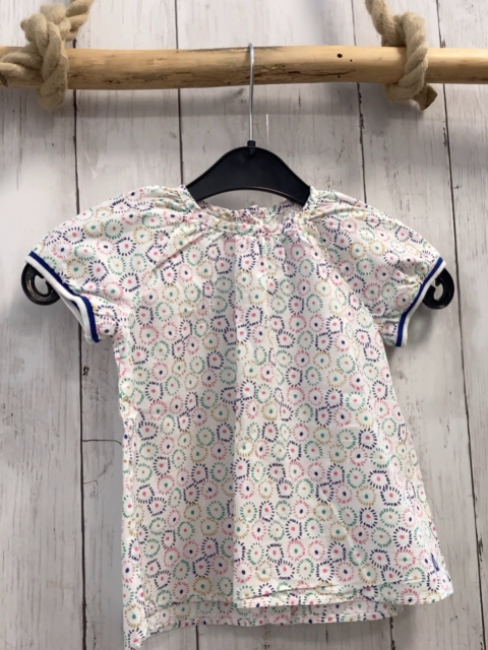 Petit Bateau  Sommerbluse  Gr. 86  weiß bunte Kringel 