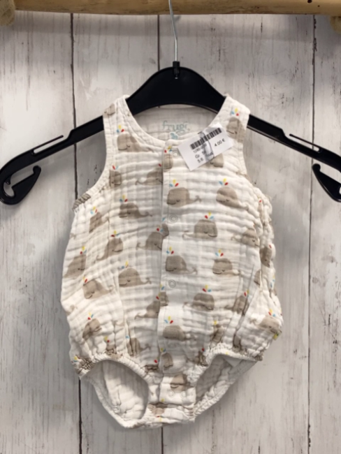 Frugi  Playsuit Gr. 56  weiß Struktur Wale 