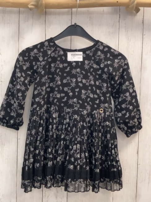   Kleid  Gr. 92  schwarz hellgraue Blumen crincled Rock