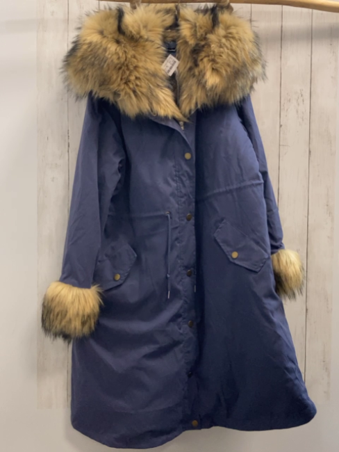 neu Nekka Winterjacke  Gr. XXL  lila Fellkapuze 