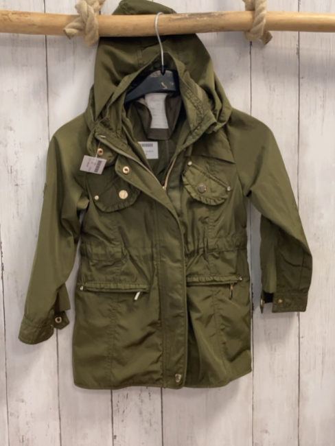 Mayoral  Jacke  Gr. 110  kiwi goldene Reißverschlüsse + Knöpfe 