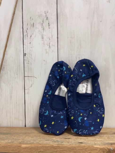 neu Gymnastikschlappen Gr. 27/28  blau Weltraummotive
