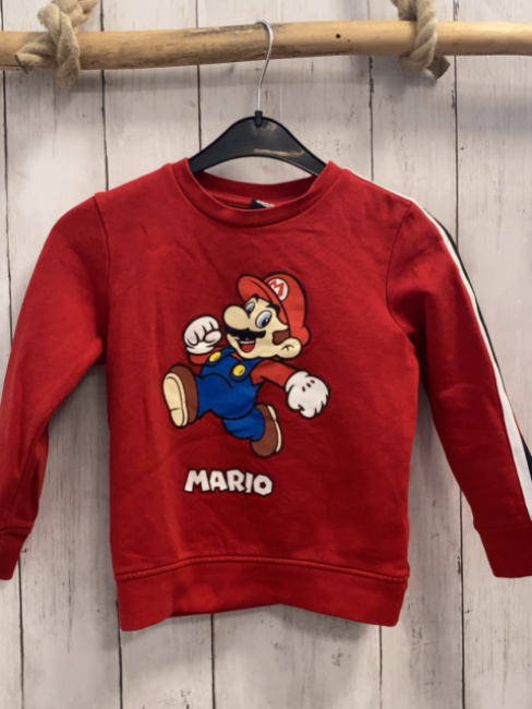  Pullover Gr. 116  rot Mario weiß schwarzer Streifen am Ärmel