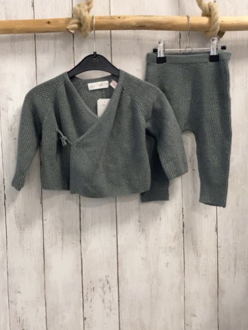 2tlg Zara  Pullover + Leggings  Gr. 74  grau Strick