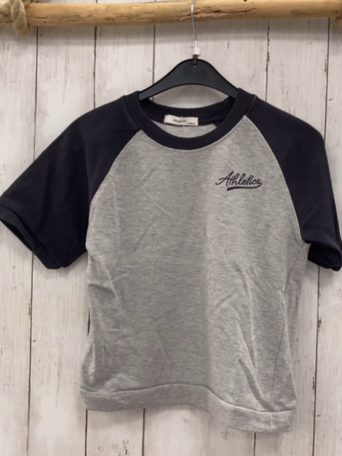 Reserved  T-Shirt  Gr. 122/128  grau dunkelgraue Ärmel + Bund 