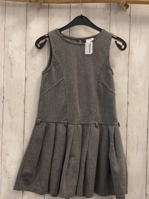 zara  Kleid  Gr. 134  grau weiße Strefen 