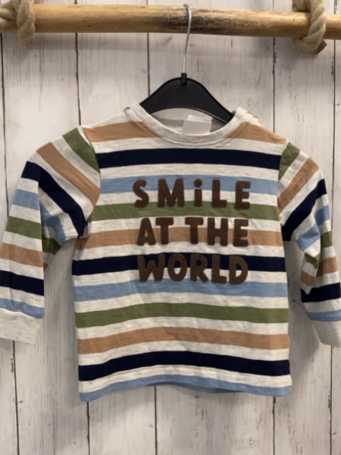   Langarmshirt  Gr. 92  hellgrau beige blau hellblau oliv Streifen braune Schrift 