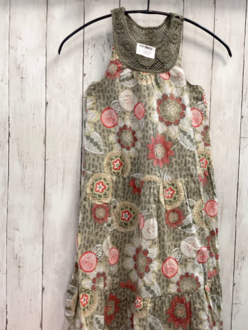 Vertbaudet  Kleid  Gr. 128  mint weiß rot kiwi Druck Blumen Häkelauschnitt 