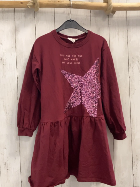  Kleid Gr. 116  bordeauxrot Pailettenstern 