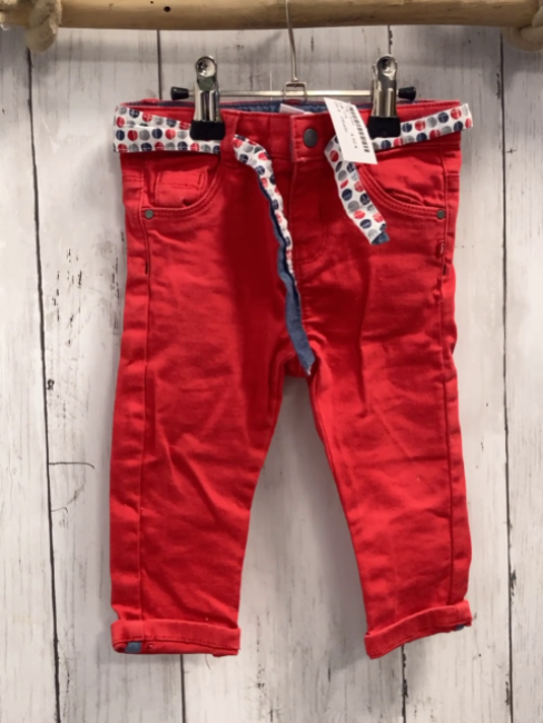Obaibi Hose  Gr. 74  rot weißer Gürtel mit grau blauen Punkten 