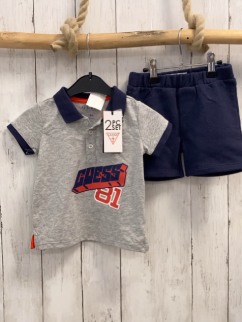 neu 2tlg Guess Poloshirt + Shorts  Gr. 92  grau blauer Bund Schrift + blau 